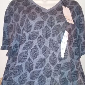 Leaf Pattern Gray And Blue Top Size Large